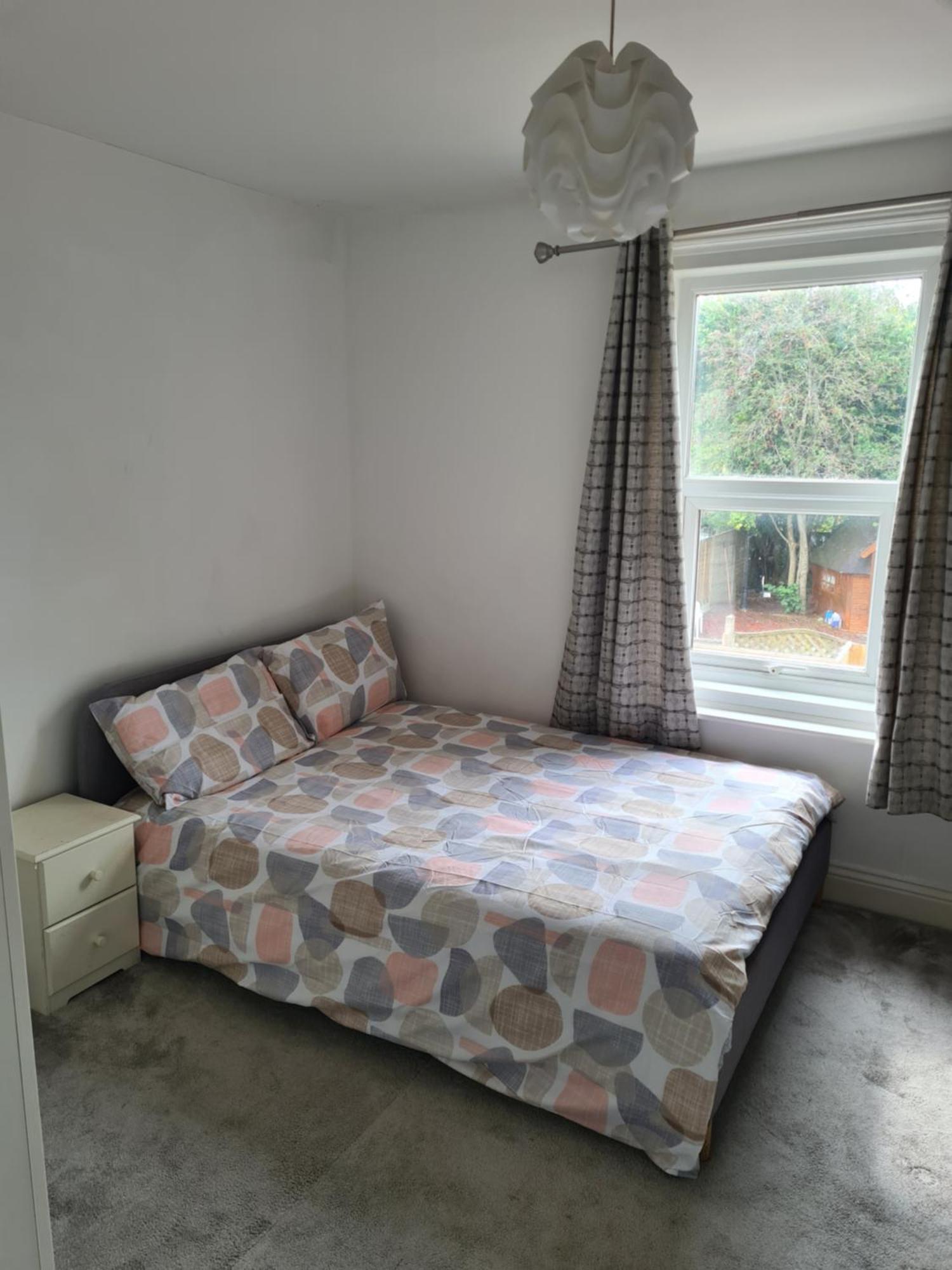 A Private & Beautiful Bedroom With Shared Bathroom In The Heart Of Борнмут Экстерьер фото